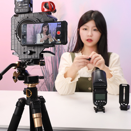 Convenient Video Captioning Assistant